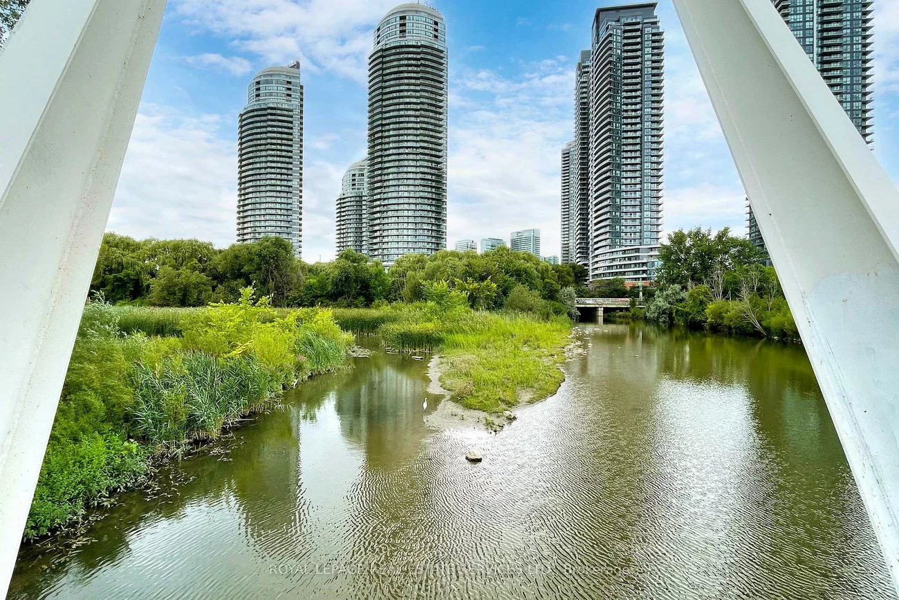 2200, Lake Shore, Mimico, Toronto