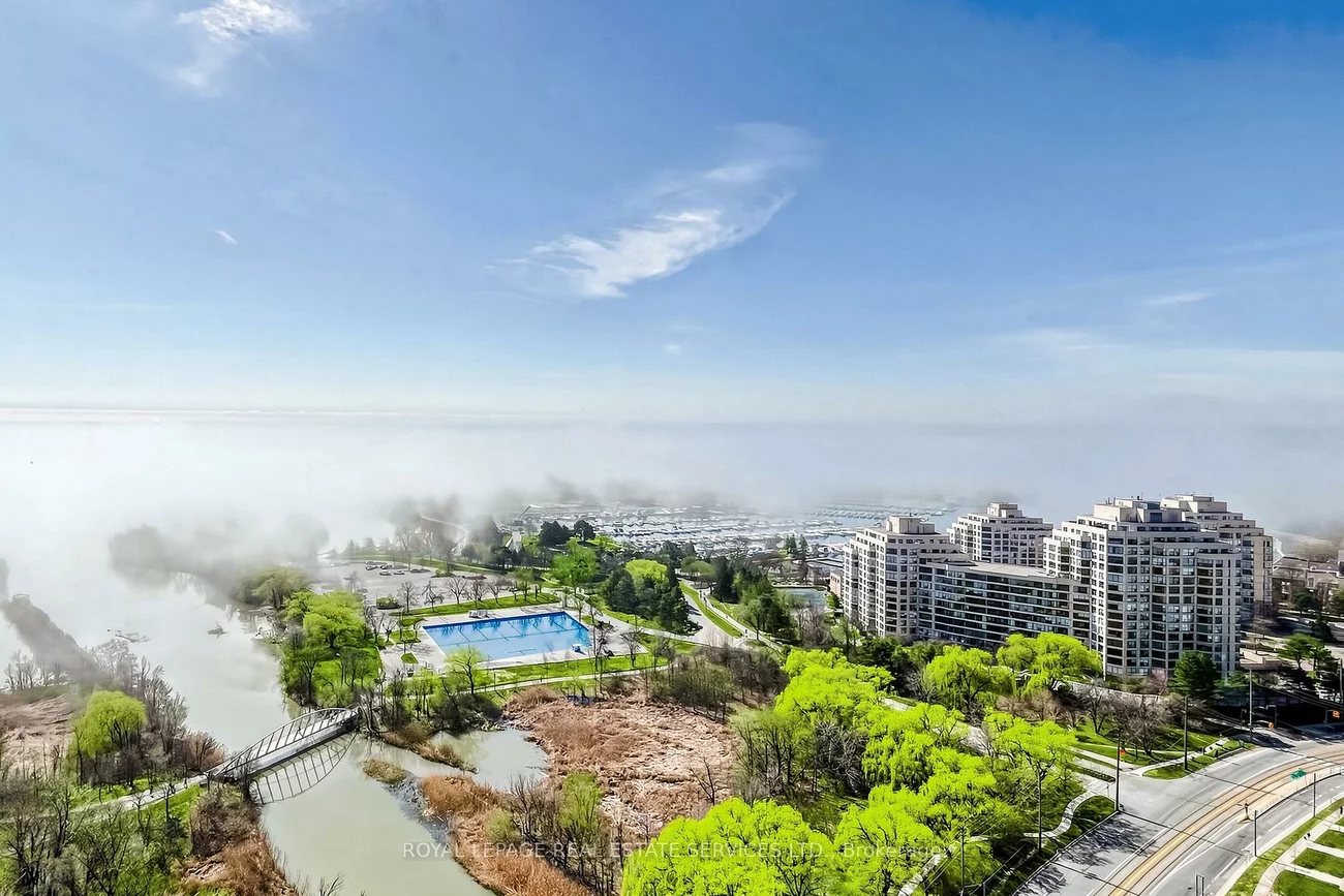 2200, Lake Shore, Mimico, Toronto