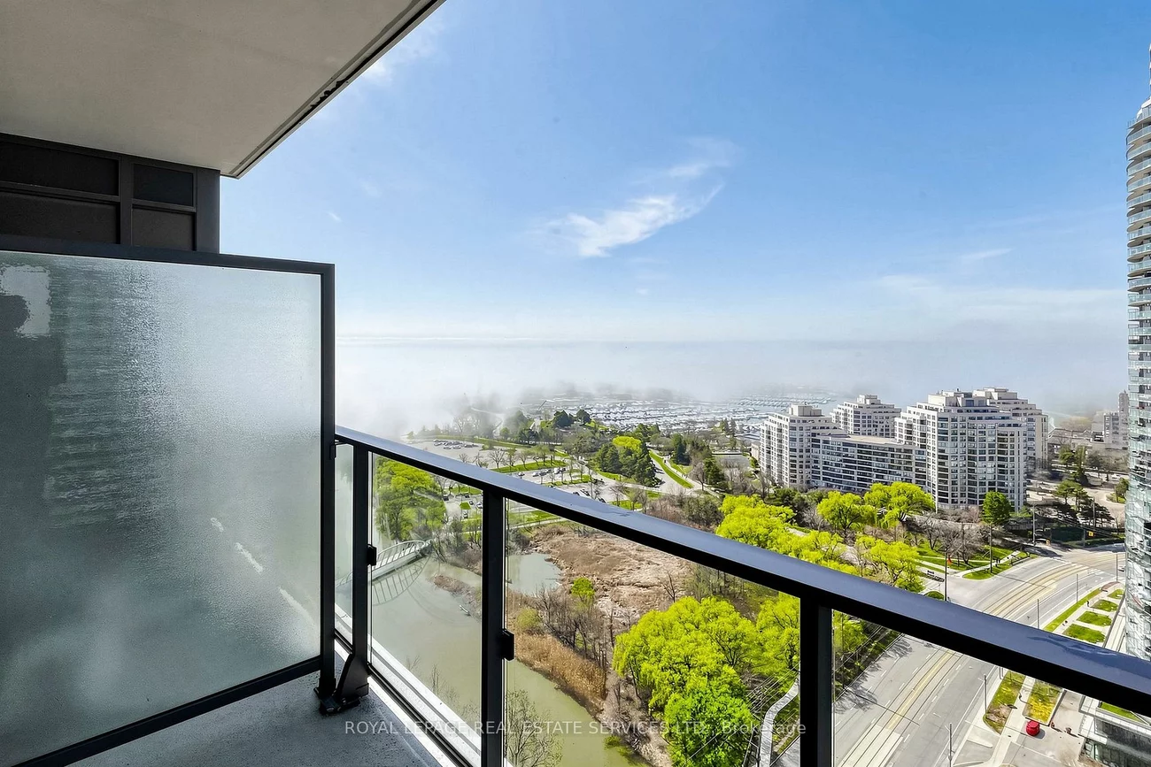 2200, Lake Shore, Mimico, Toronto