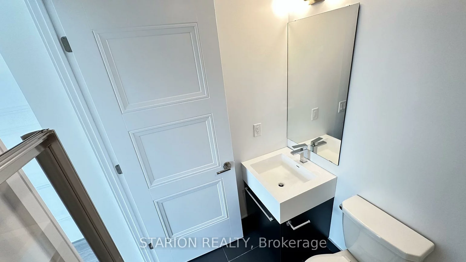 25, Neighbourhood, Stonegate-Queensway, Toronto