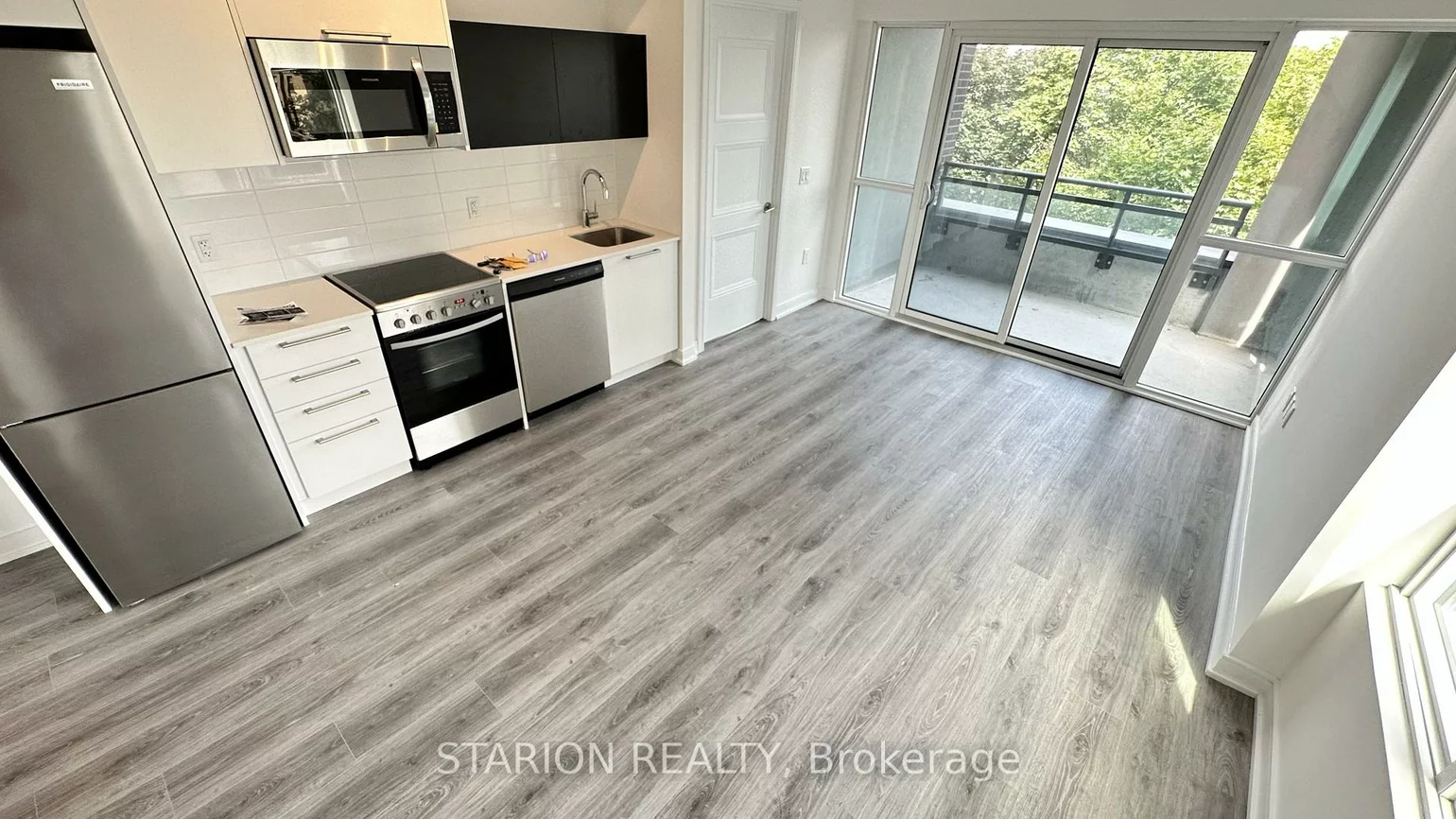 25, Neighbourhood, Stonegate-Queensway, Toronto