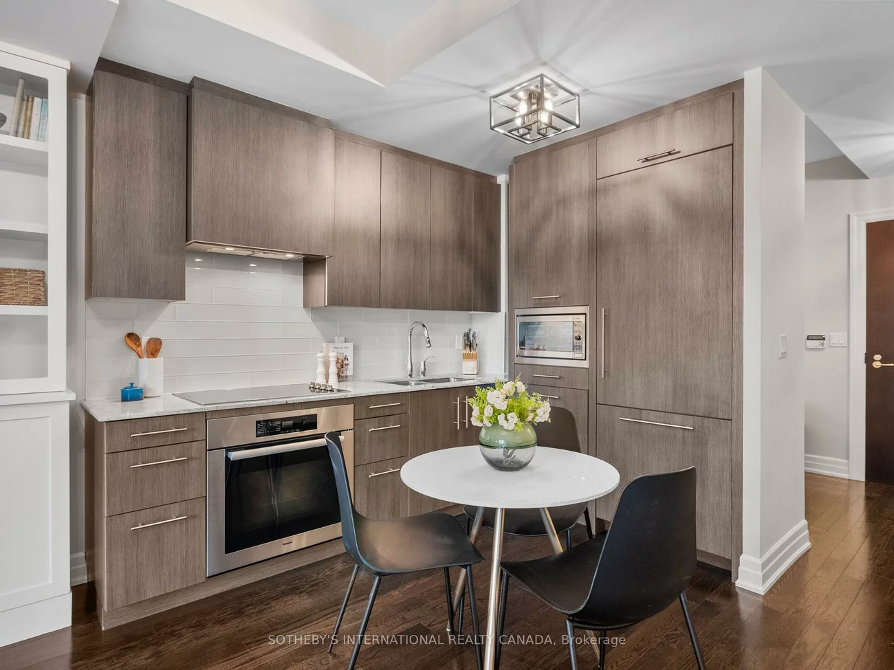 30, Old Mill, Kingsway South, Toronto