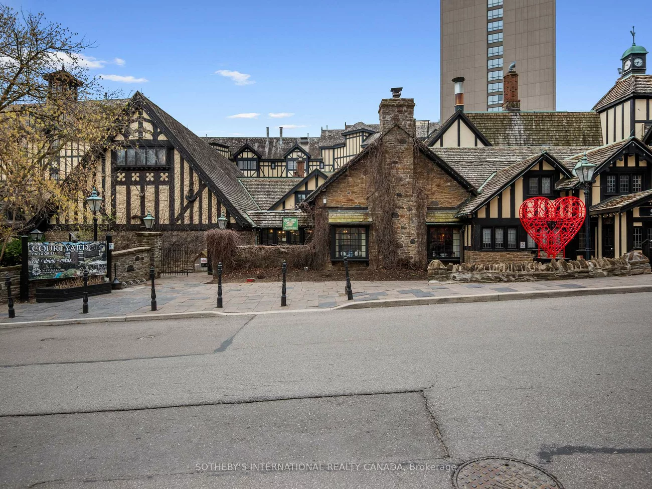 30, Old Mill, Kingsway South, Toronto