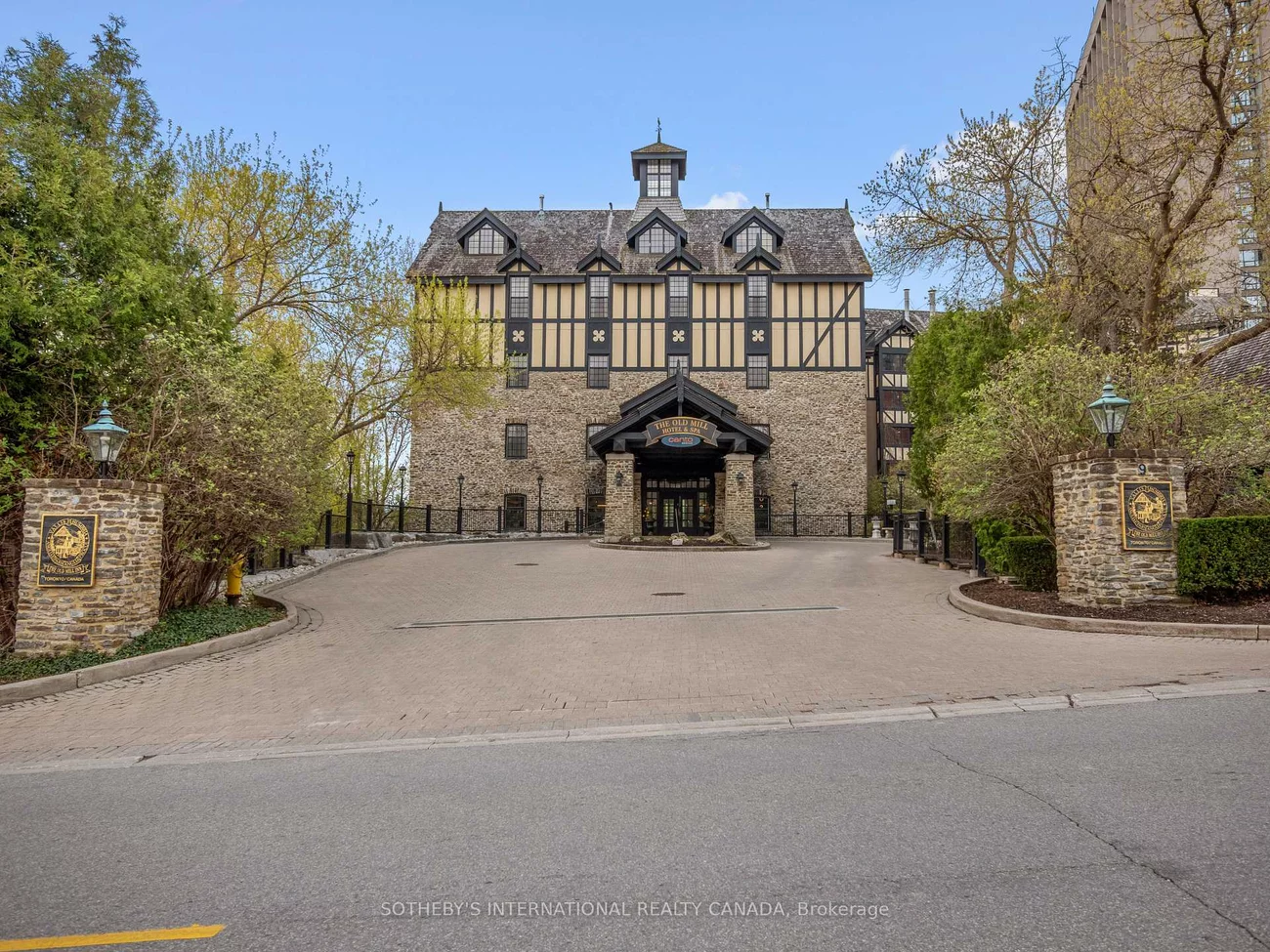 30, Old Mill, Kingsway South, Toronto