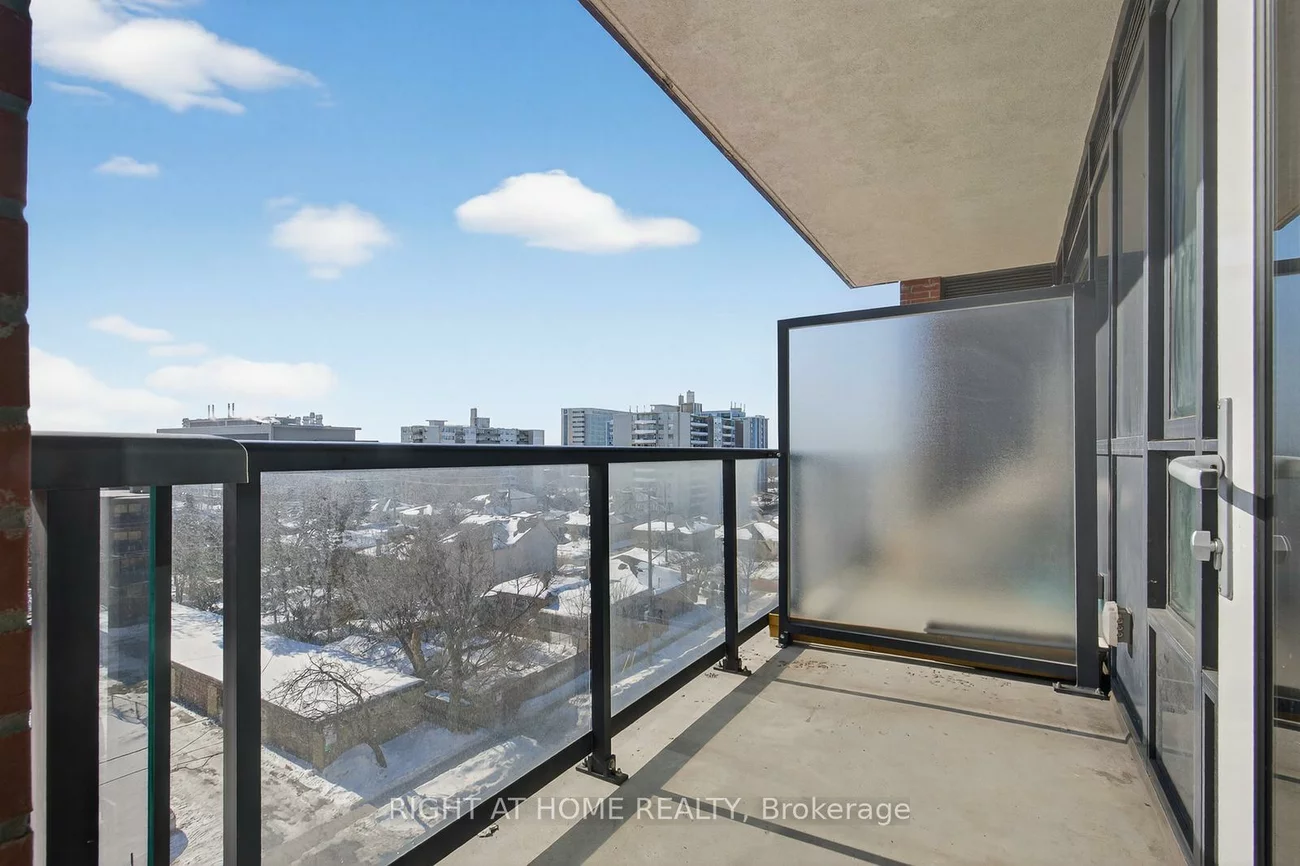 2800, Keele, Downsview-Roding-CFB, Toronto