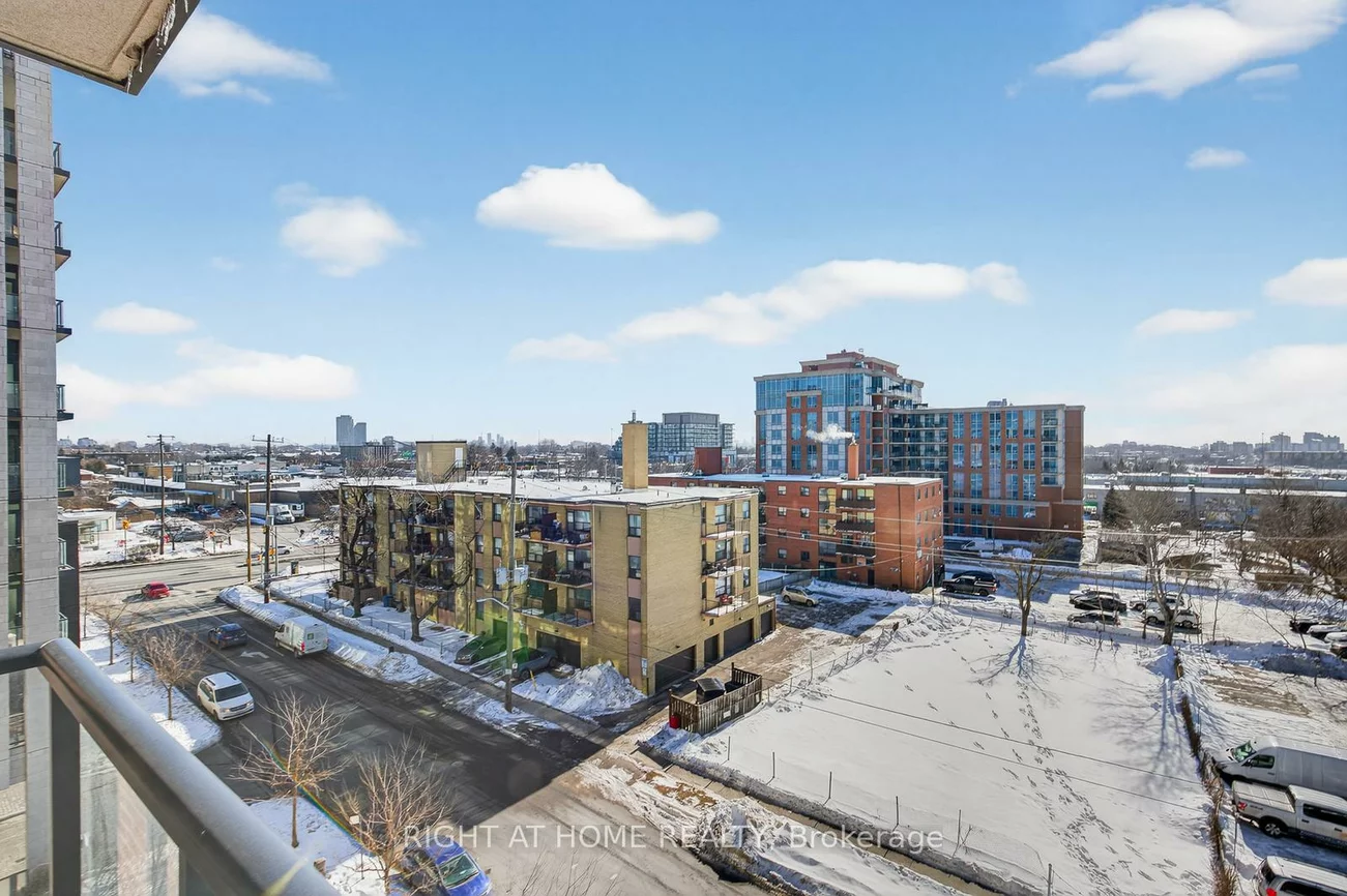2800, Keele, Downsview-Roding-CFB, Toronto