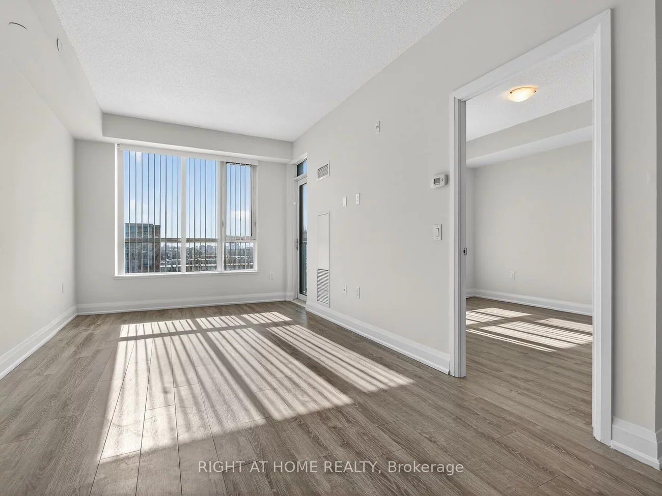 2800, Keele, Downsview-Roding-CFB, Toronto