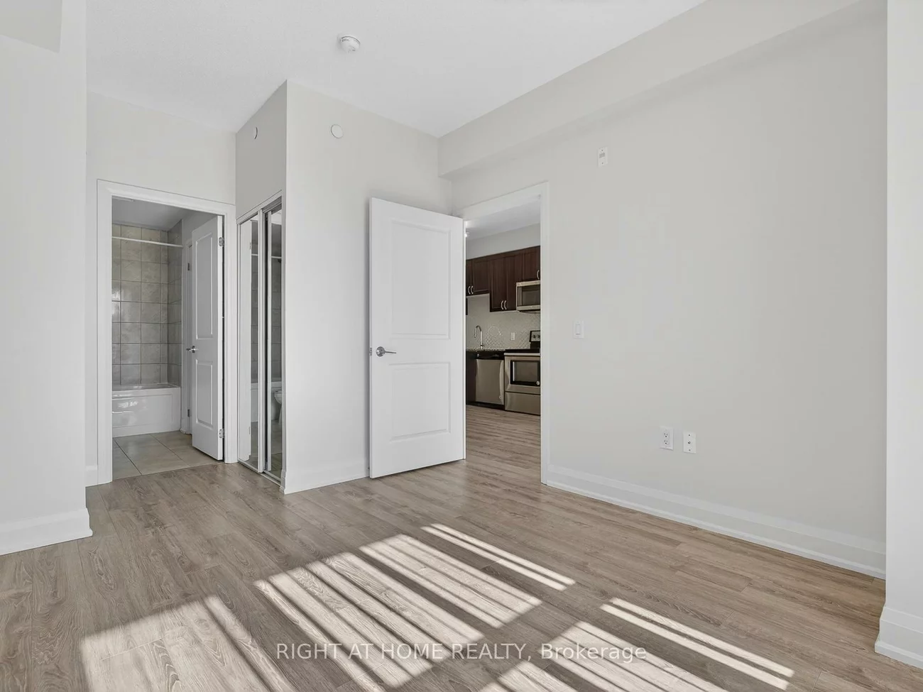 2800, Keele, Downsview-Roding-CFB, Toronto