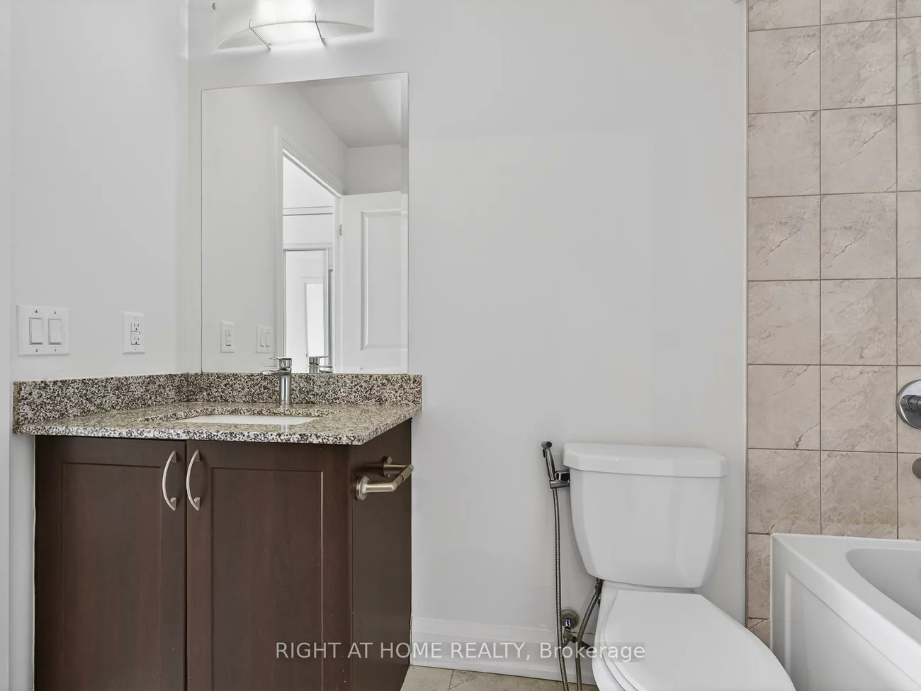 2800, Keele, Downsview-Roding-CFB, Toronto