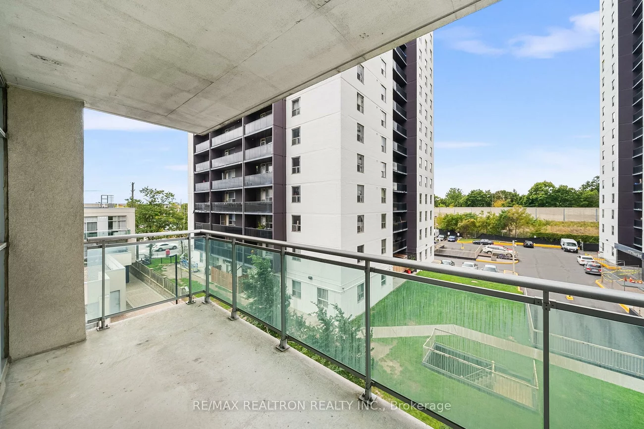 2464, Weston, Weston, Toronto