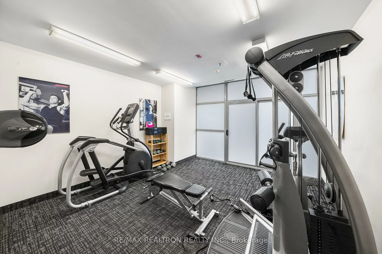 2464, Weston, Weston, Toronto