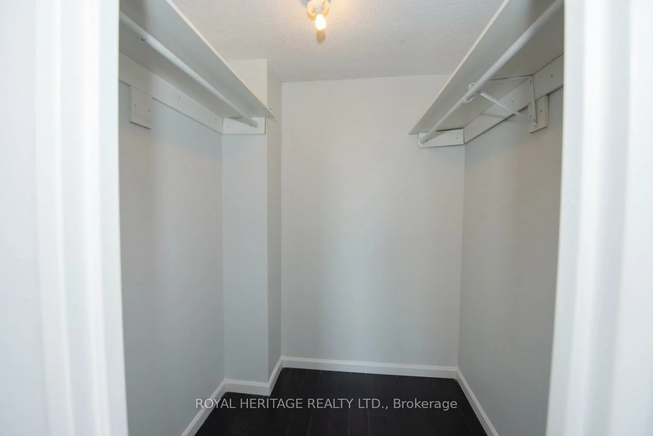 60, Southport, High Park-Swansea, Toronto