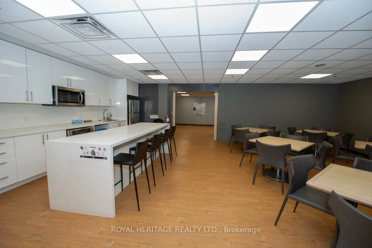 60, Southport, High Park-Swansea, Toronto