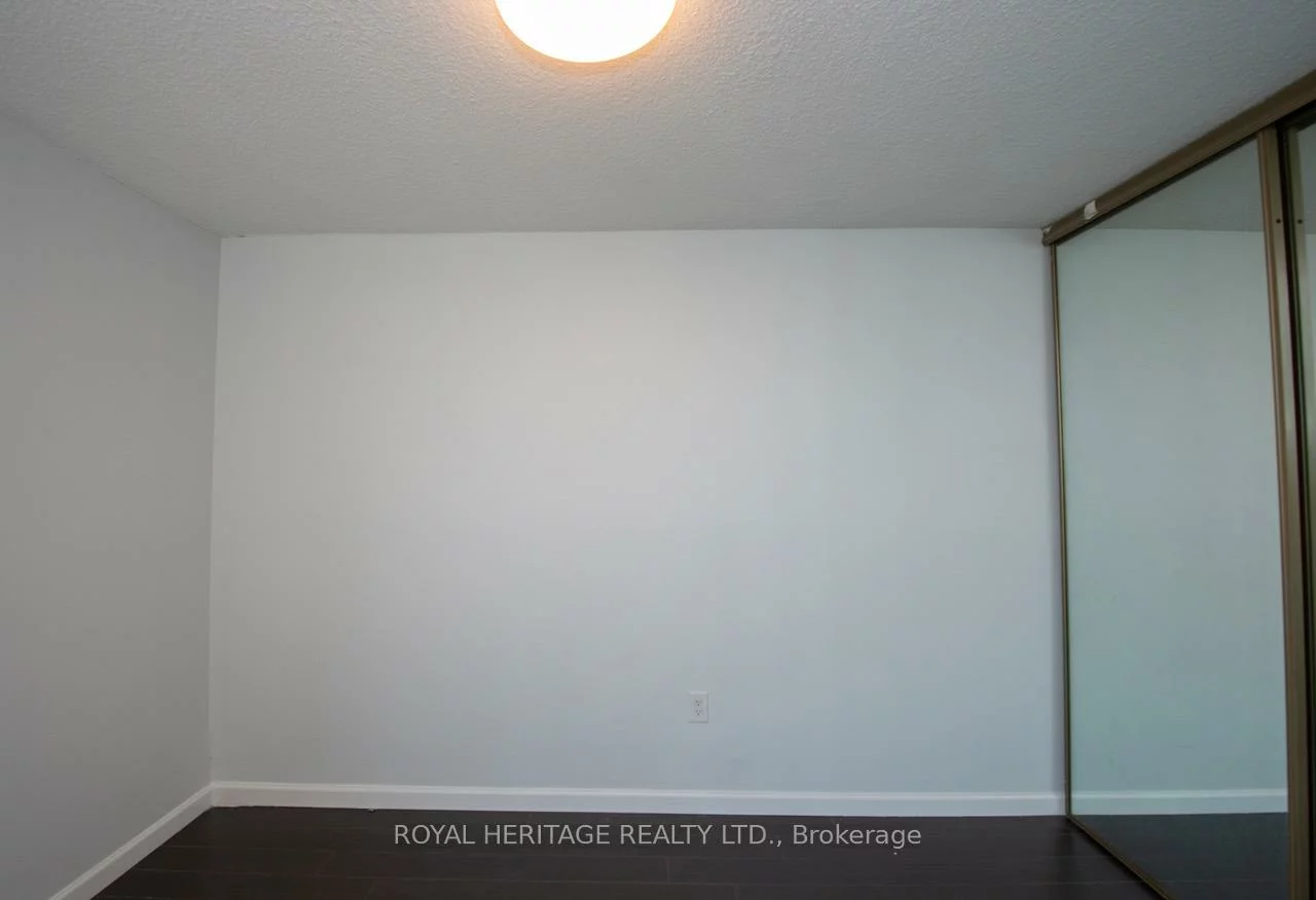 60, Southport, High Park-Swansea, Toronto