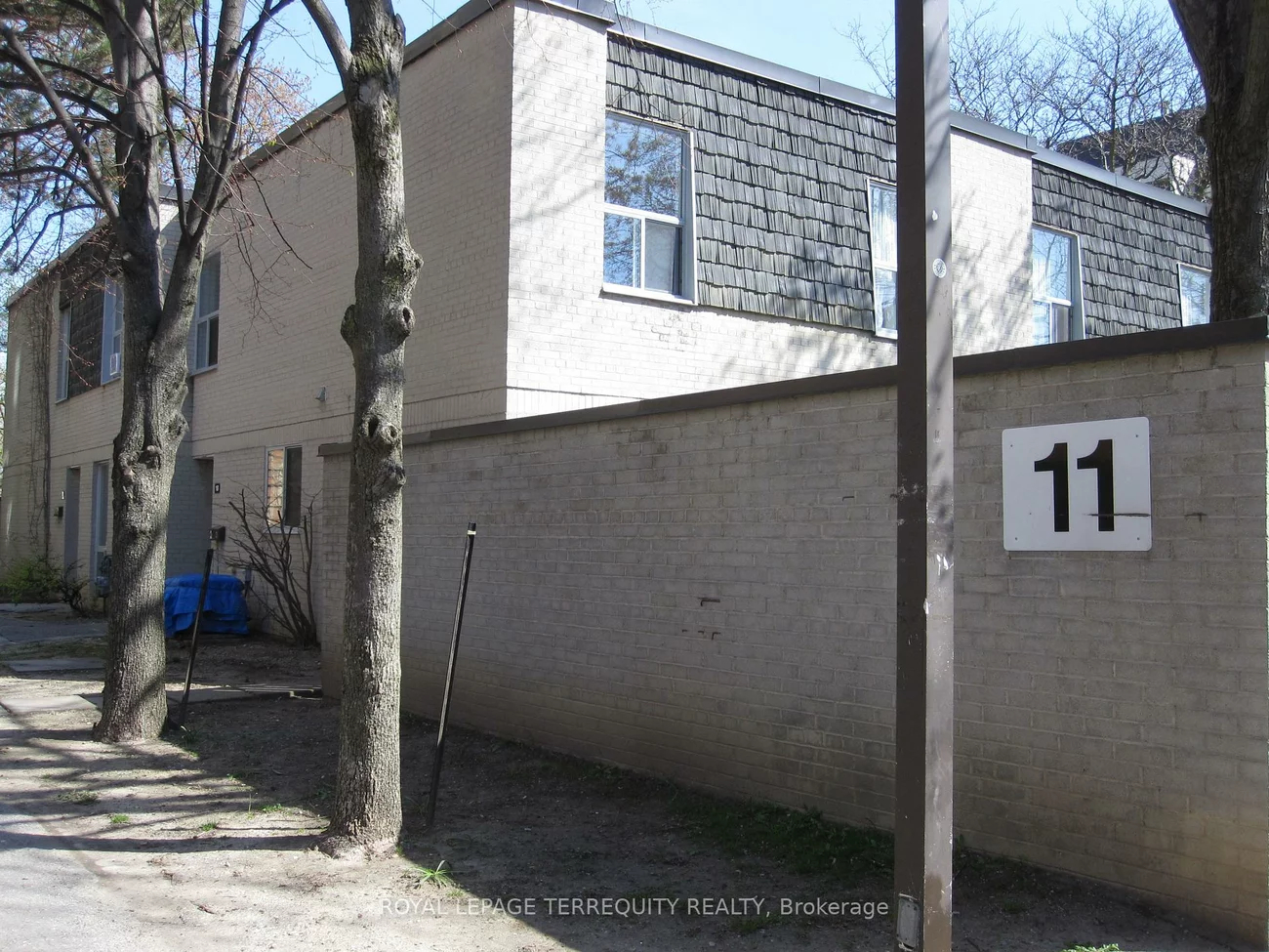 11, Four Winds, York University Heights, Toronto