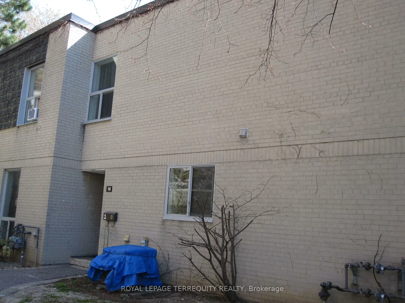 11, Four Winds, York University Heights, Toronto