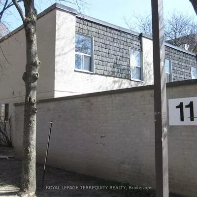 11, Four Winds, York University Heights, Toronto
