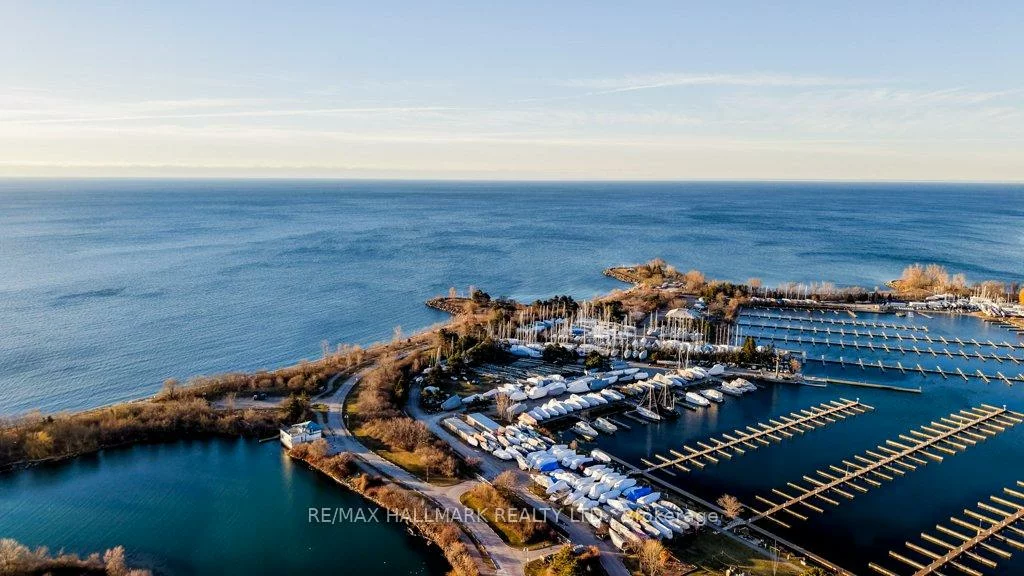 2200, Lakeshore, Mimico, Toronto