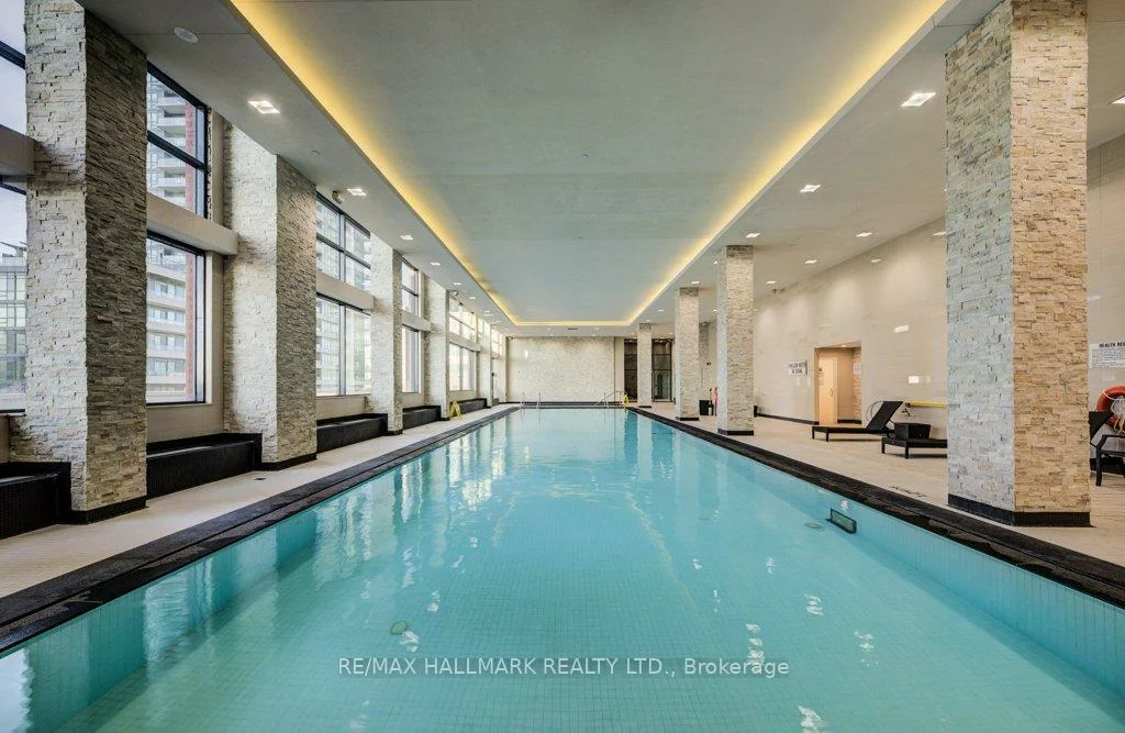 2200, Lakeshore, Mimico, Toronto