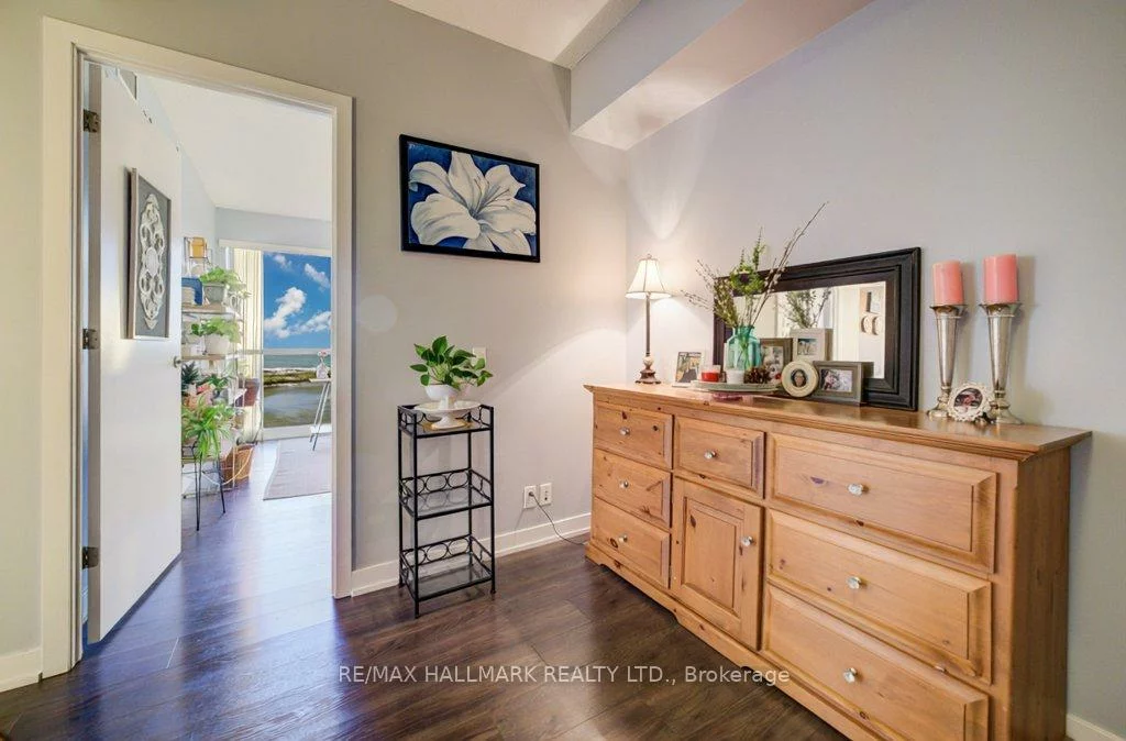 2200, Lakeshore, Mimico, Toronto