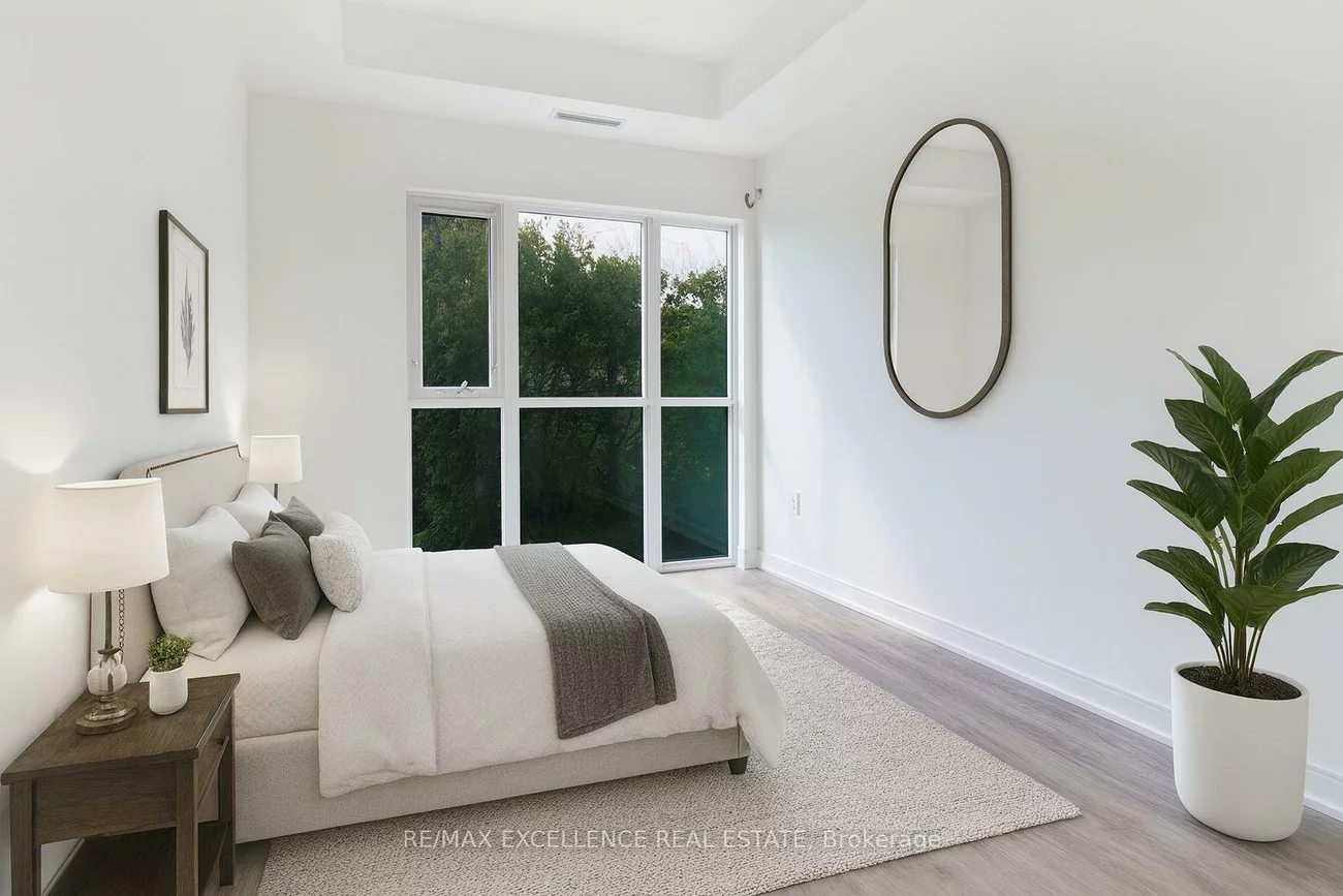 25, Neighbourhood, Stonegate-Queensway, Toronto