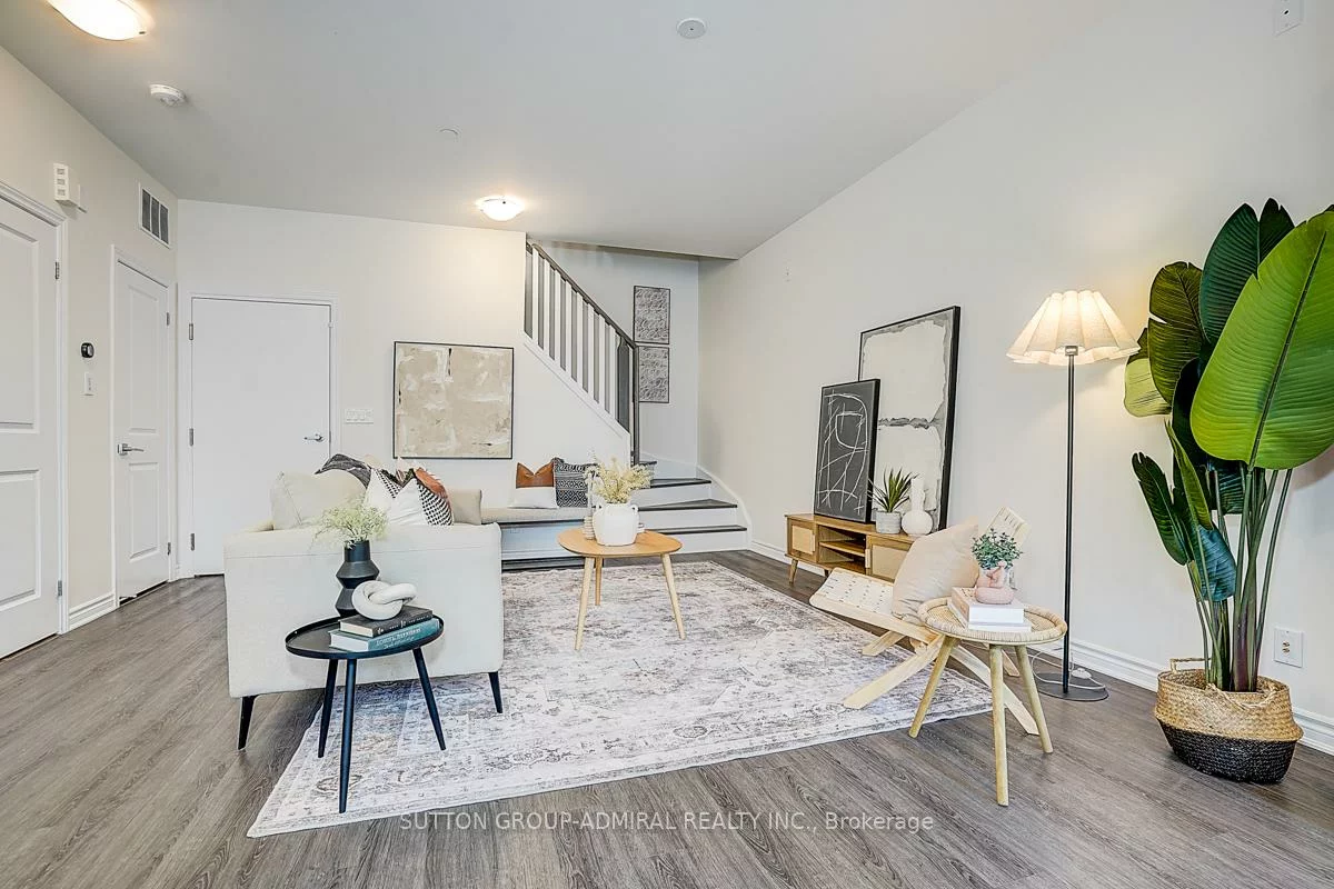 85, Eastwood Park, Long Branch, Toronto