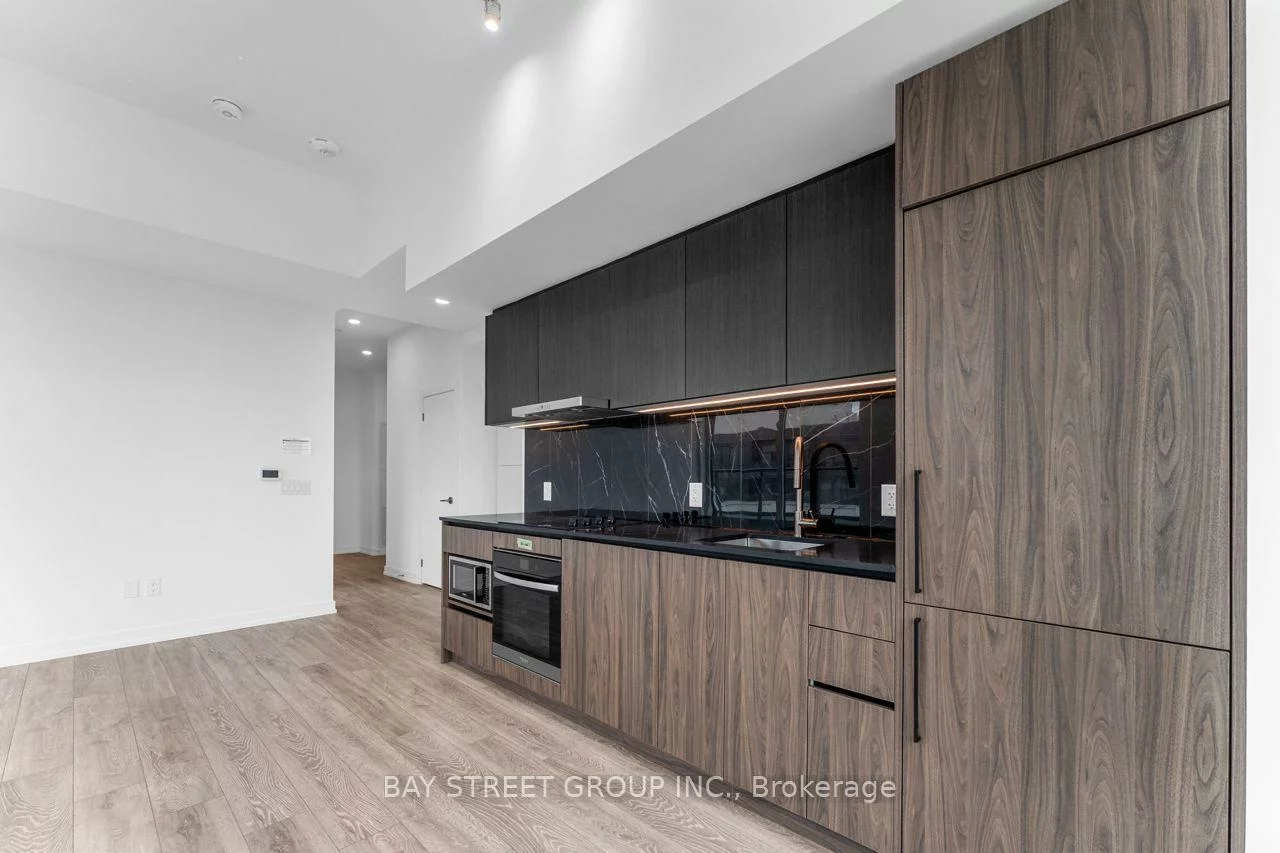 1100, Sheppard, York University Heights, Toronto