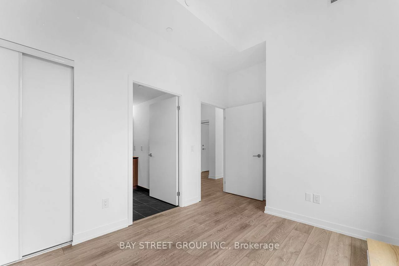 1100, Sheppard, York University Heights, Toronto