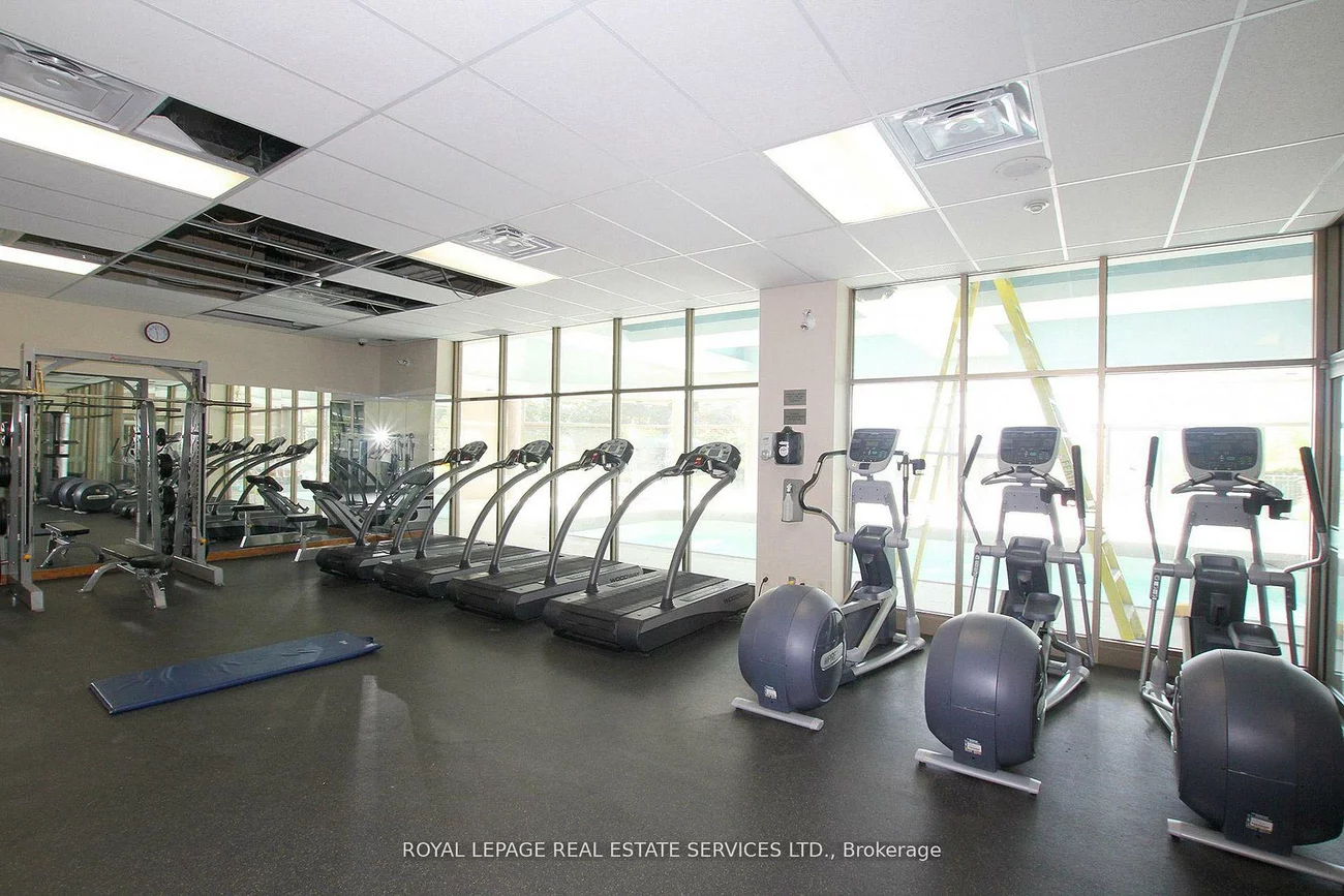 2261, Lake shore, Mimico, Toronto