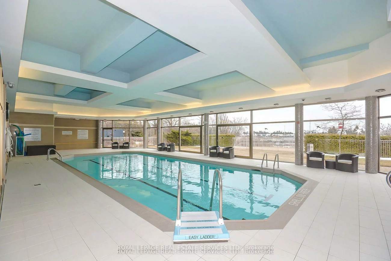 2261, Lake shore, Mimico, Toronto