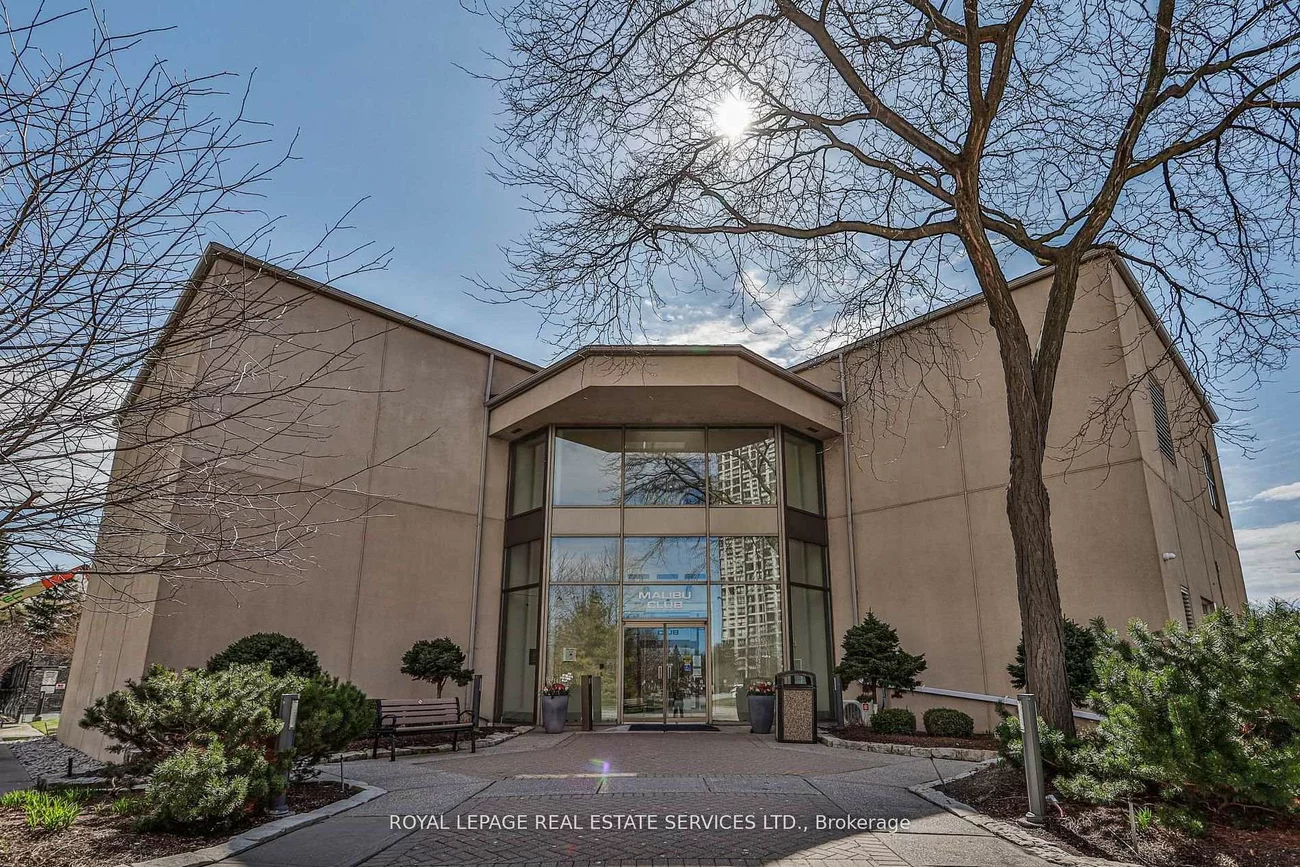 2261, Lake shore, Mimico, Toronto