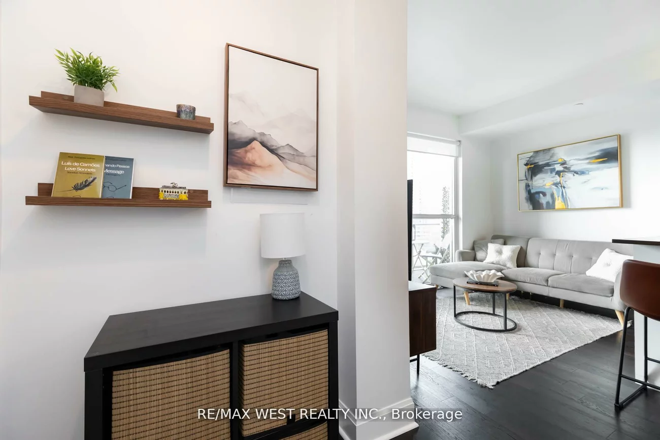 33, Shore Breeze, Mimico, Toronto