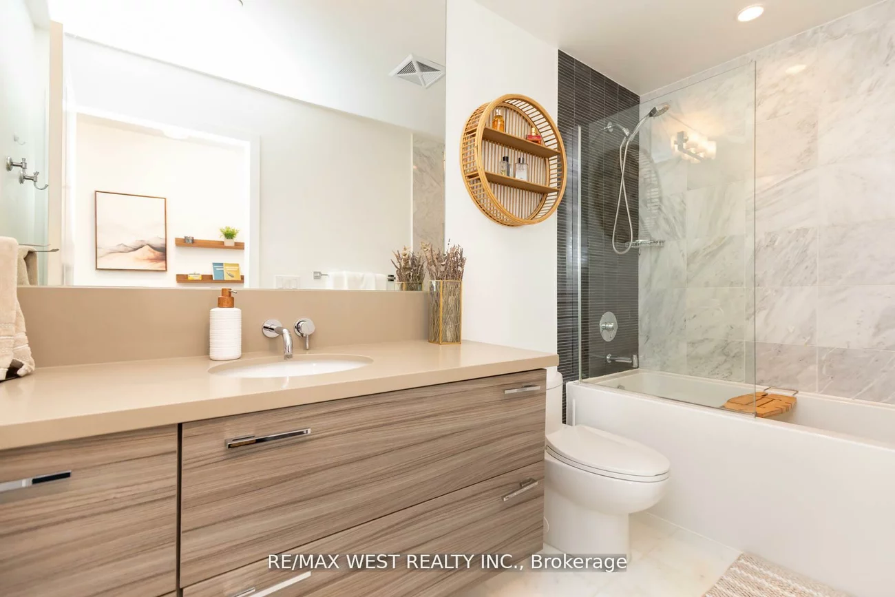 33, Shore Breeze, Mimico, Toronto