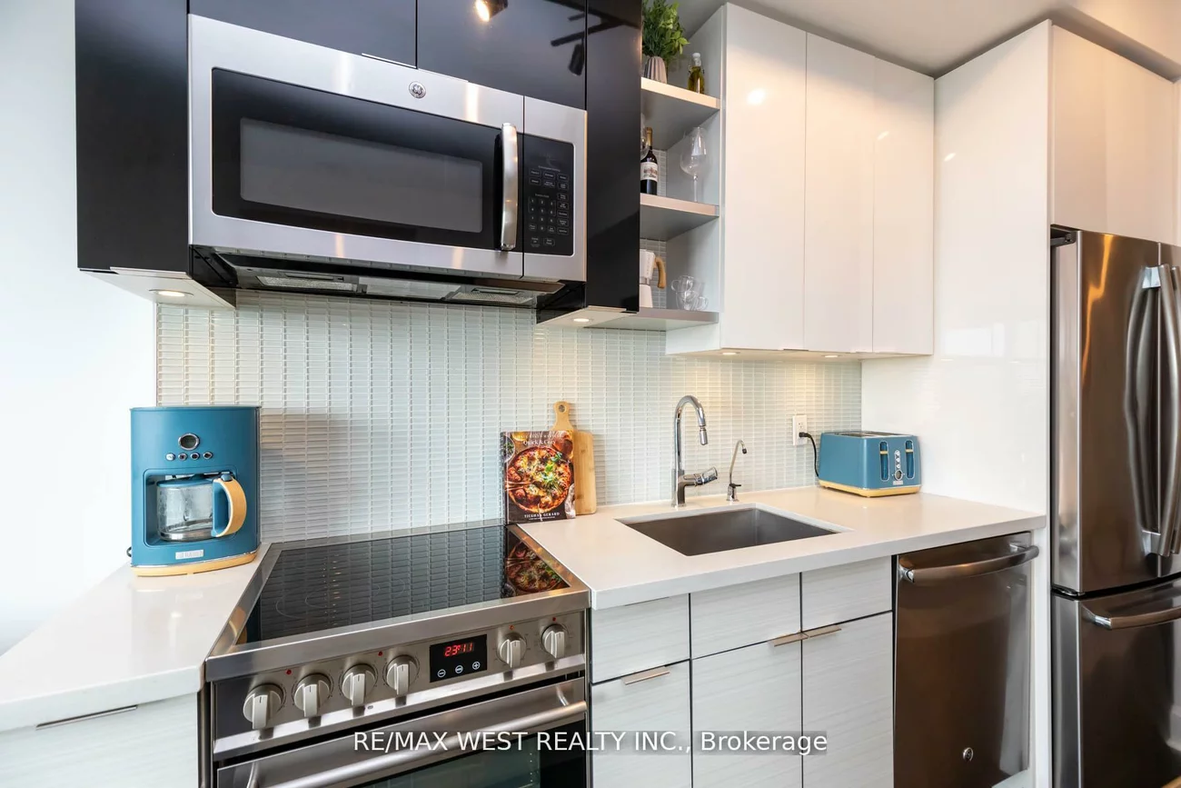 33, Shore Breeze, Mimico, Toronto