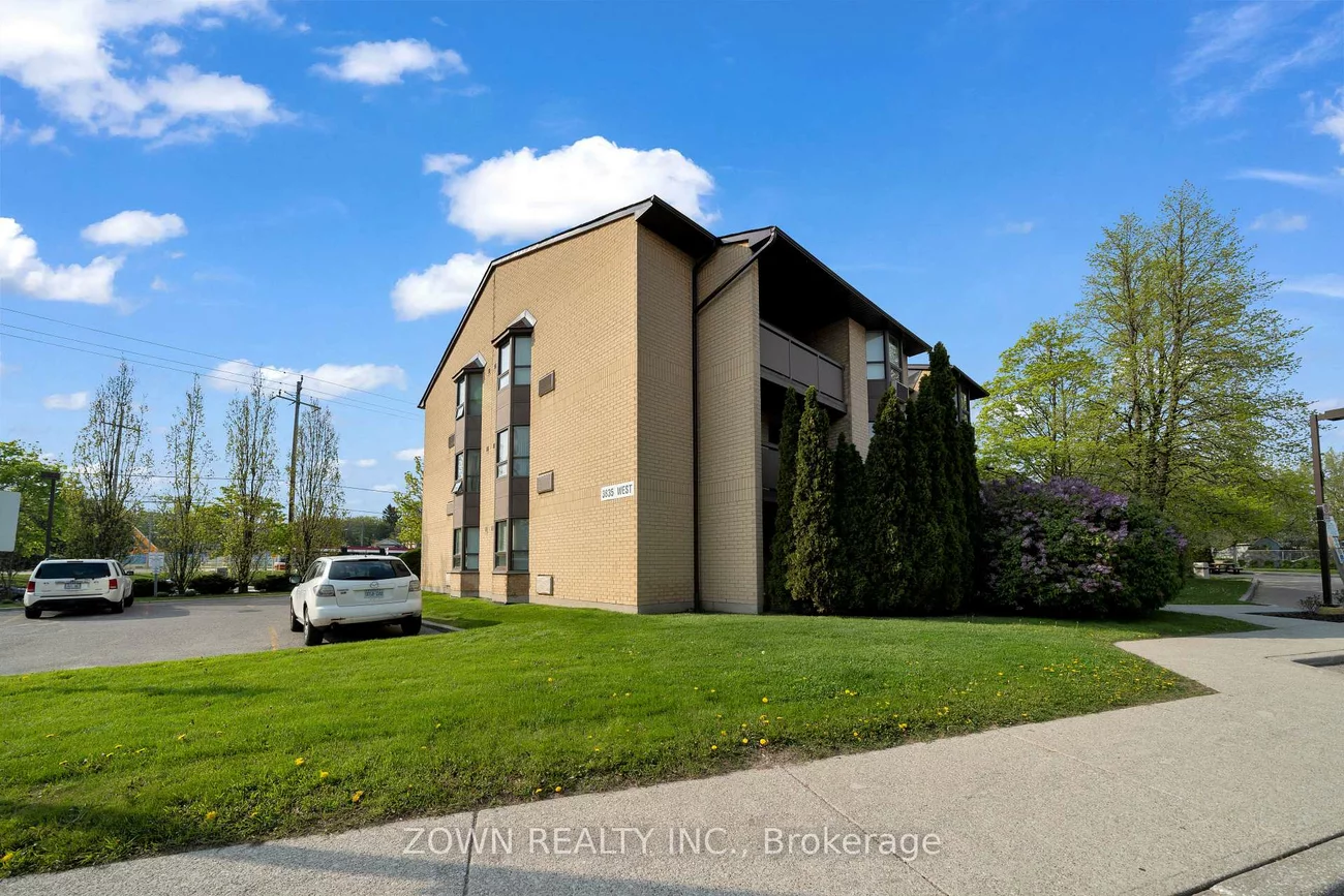 3835, Lakeshore, Long Branch, Toronto