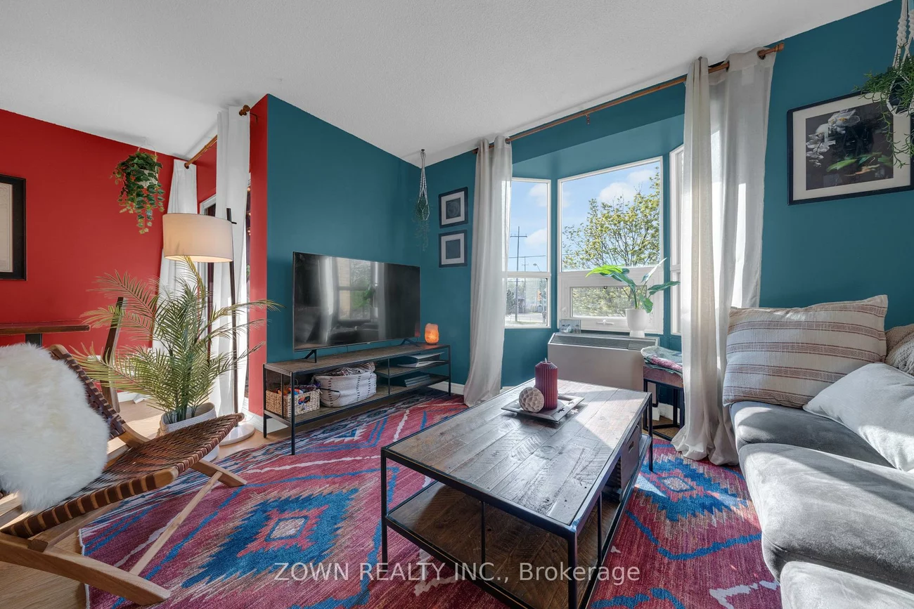 3835, Lakeshore, Long Branch, Toronto