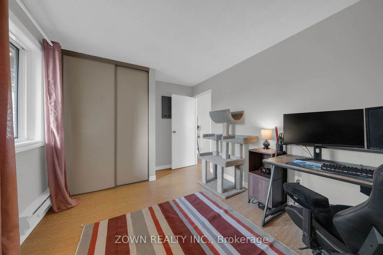 3835, Lakeshore, Long Branch, Toronto