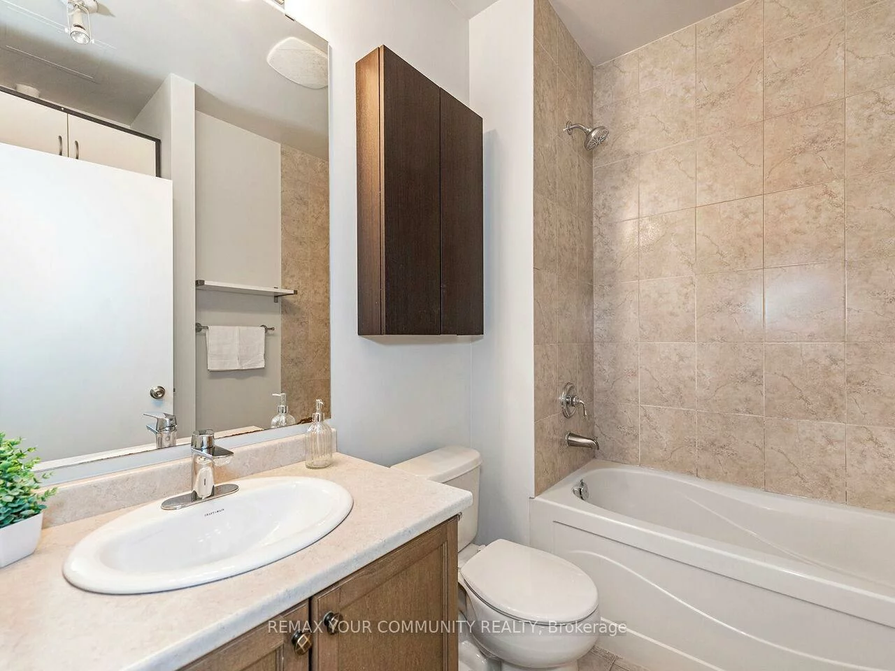 2, Fieldway, Islington-City Centre West, Toronto
