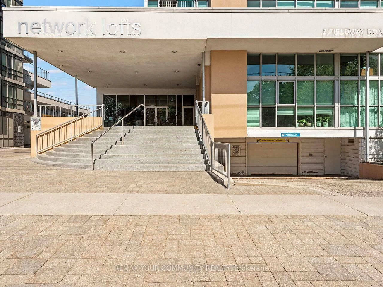 2, Fieldway, Islington-City Centre West, Toronto