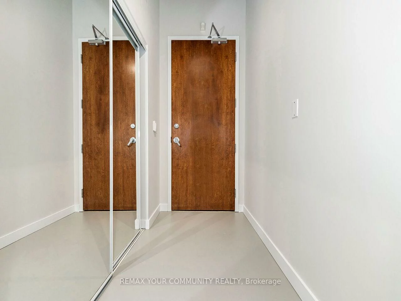 2, Fieldway, Islington-City Centre West, Toronto