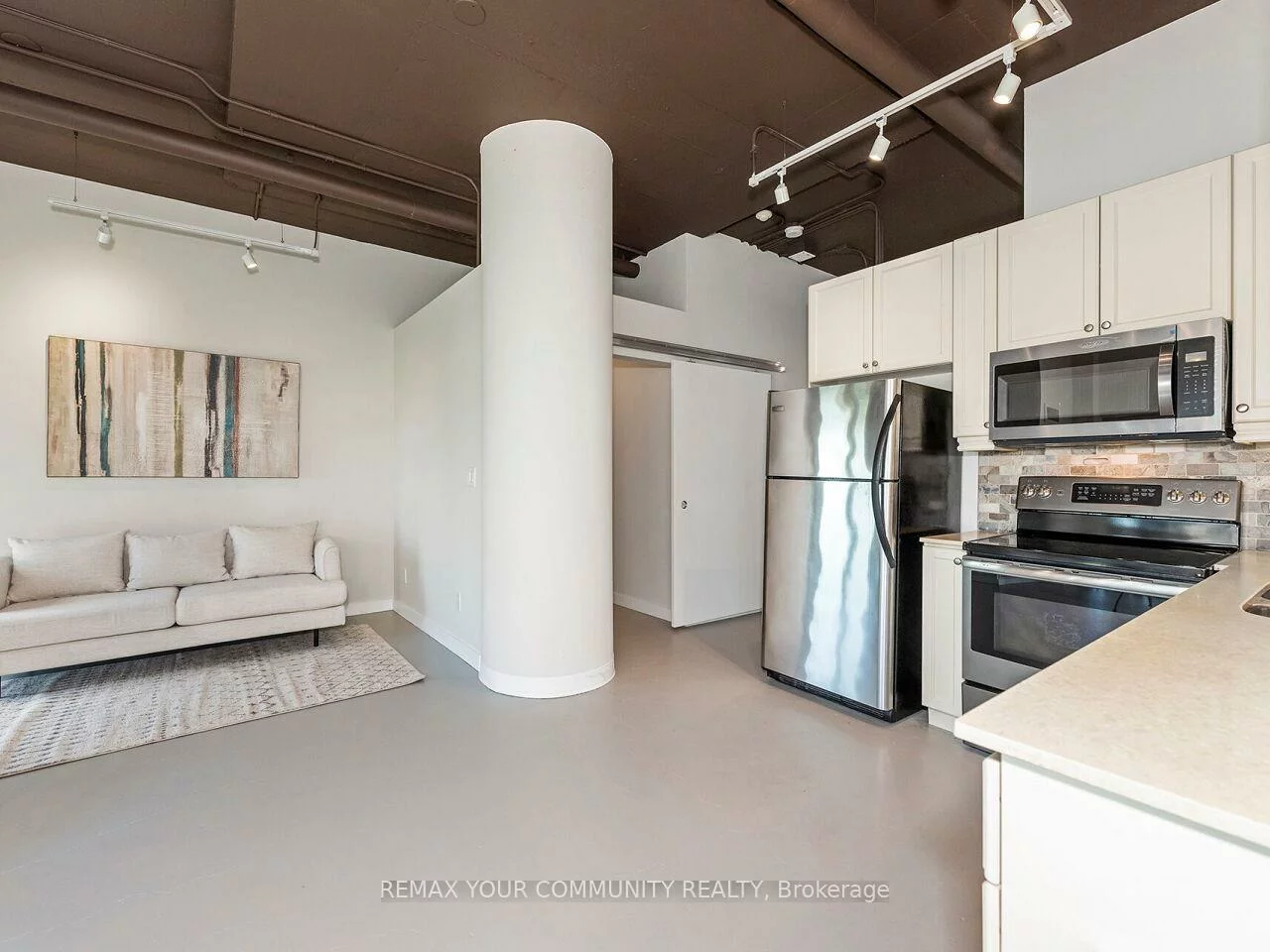 2, Fieldway, Islington-City Centre West, Toronto