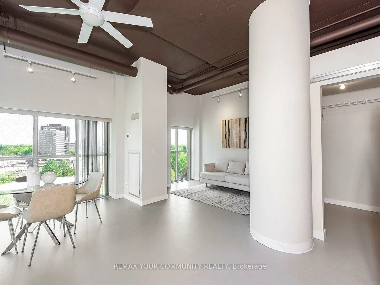 2, Fieldway, Islington-City Centre West, Toronto
