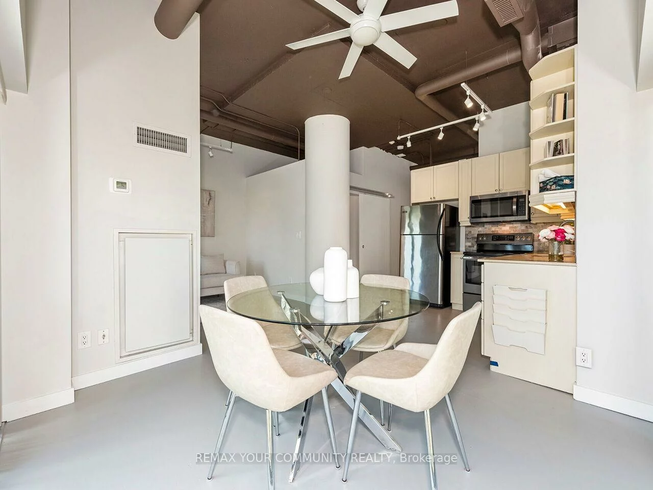 2, Fieldway, Islington-City Centre West, Toronto