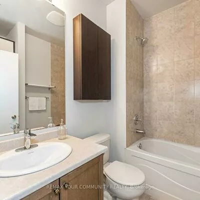 2, Fieldway, Islington-City Centre West, Toronto