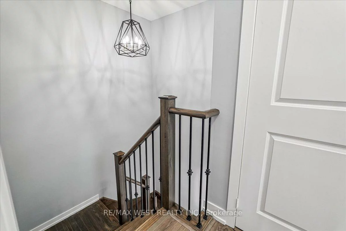 80, Parrotta, Humberlea-Pelmo Park W5, Toronto