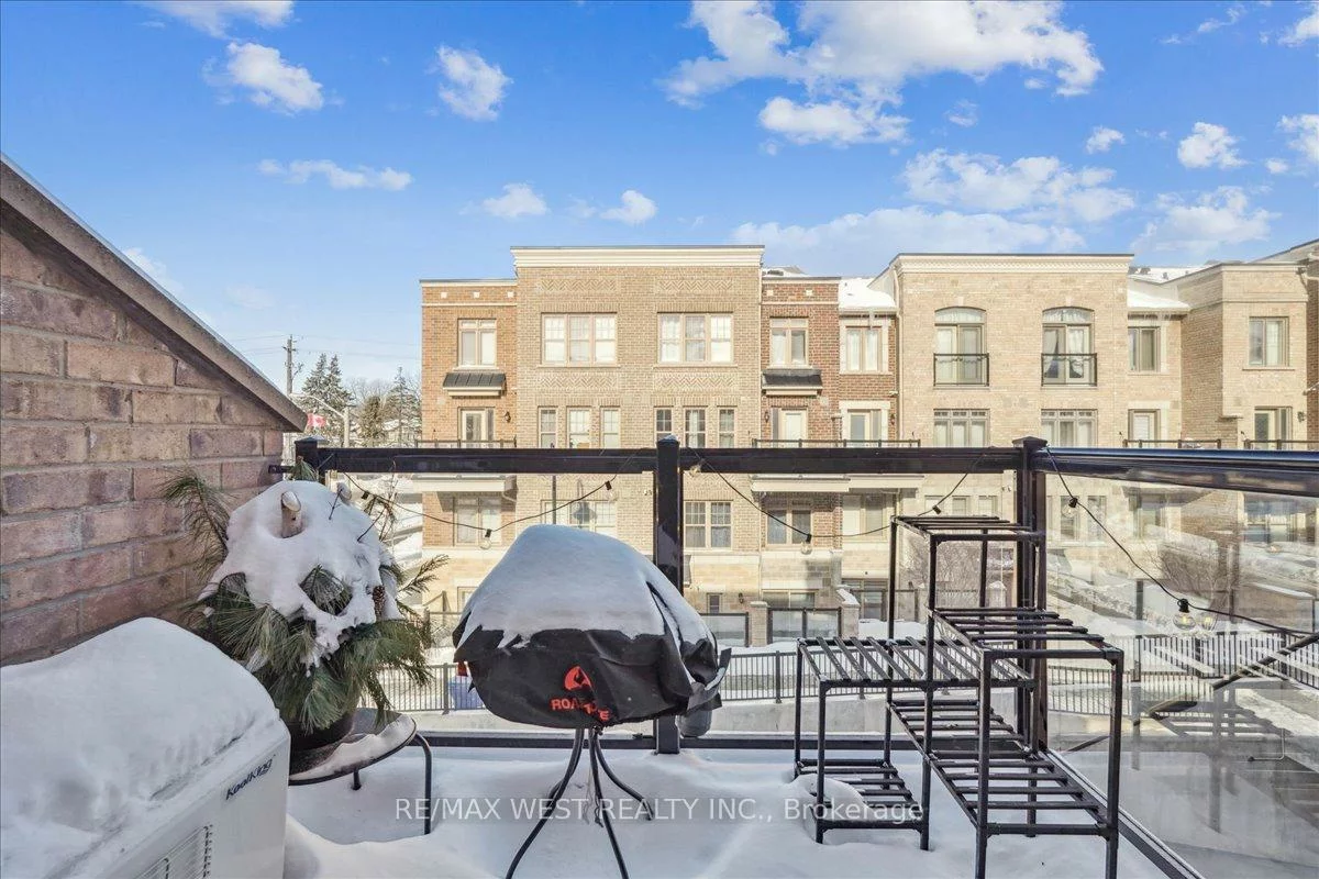 80, Parrotta, Humberlea-Pelmo Park W5, Toronto