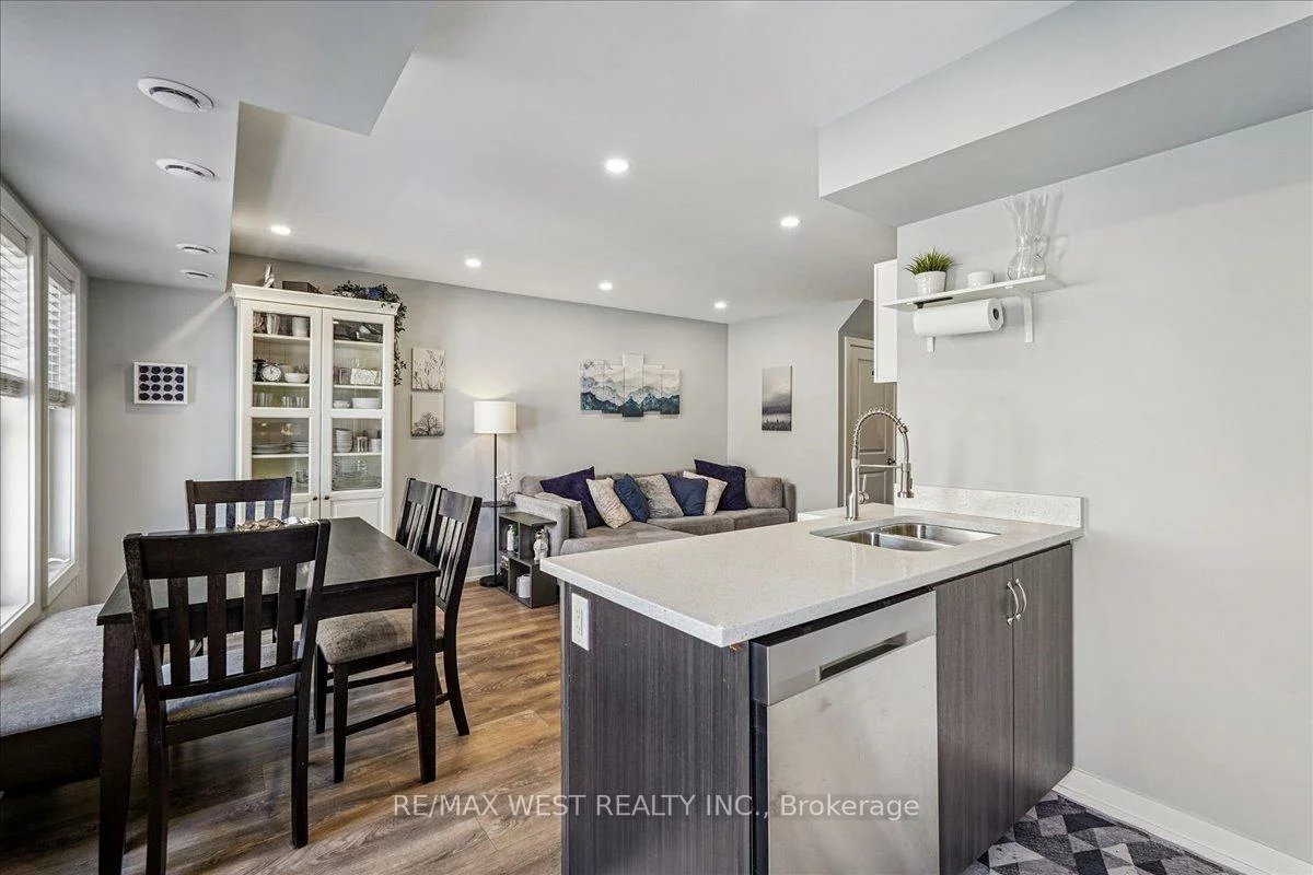 80, Parrotta, Humberlea-Pelmo Park W5, Toronto