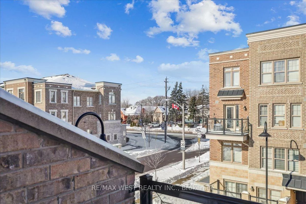 80, Parrotta, Humberlea-Pelmo Park W5, Toronto