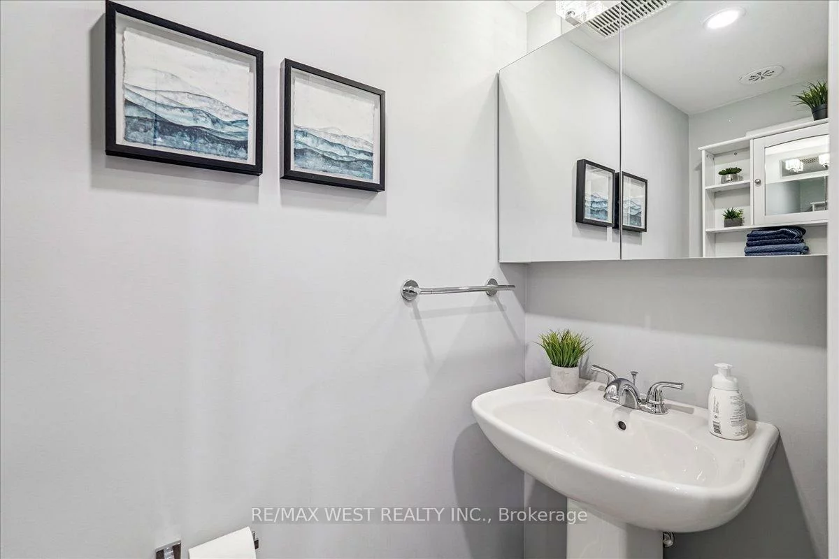 80, Parrotta, Humberlea-Pelmo Park W5, Toronto