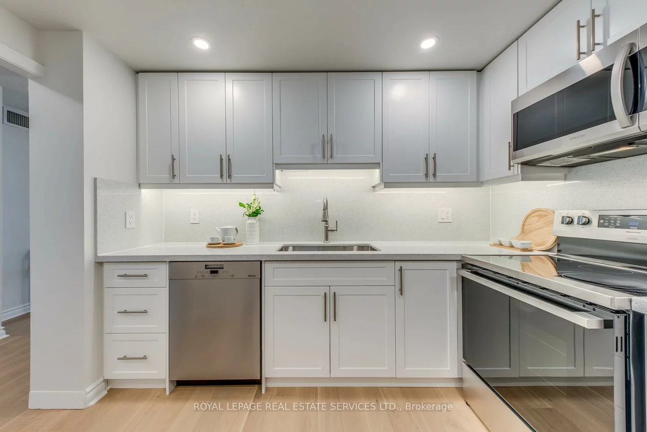 1, Ripley, High Park-Swansea, Toronto